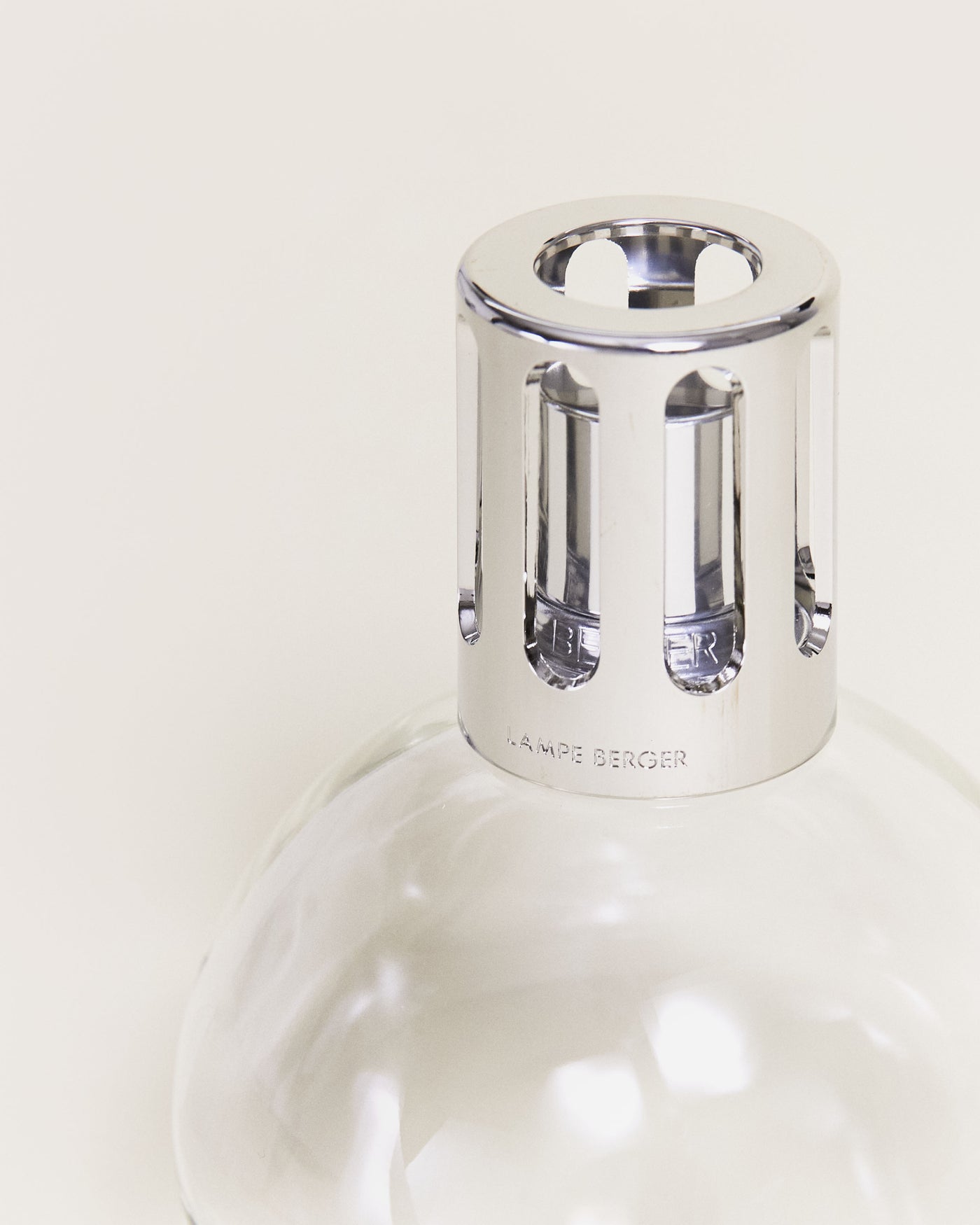 Round Essential Lamp