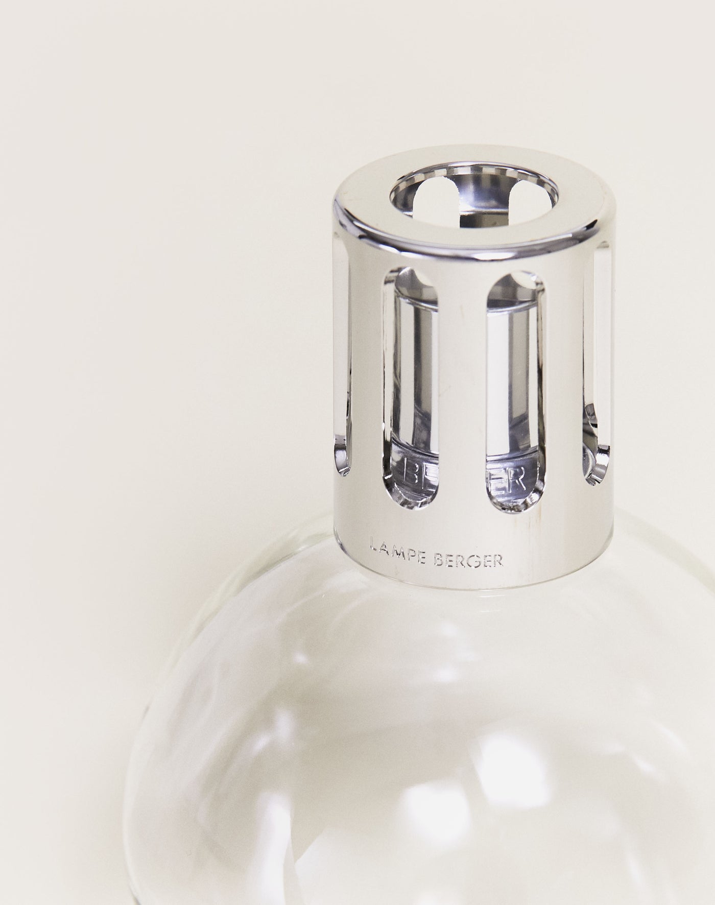 Round Essential Lamp